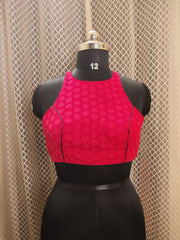 Pink black hakoba sleeveless blouse