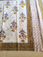 Floral screen print on Jaipur mul mul cotton saree