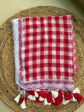 White laced chequered mul cotton saree