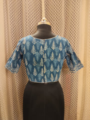 Cotton indigo blouse with sleeves