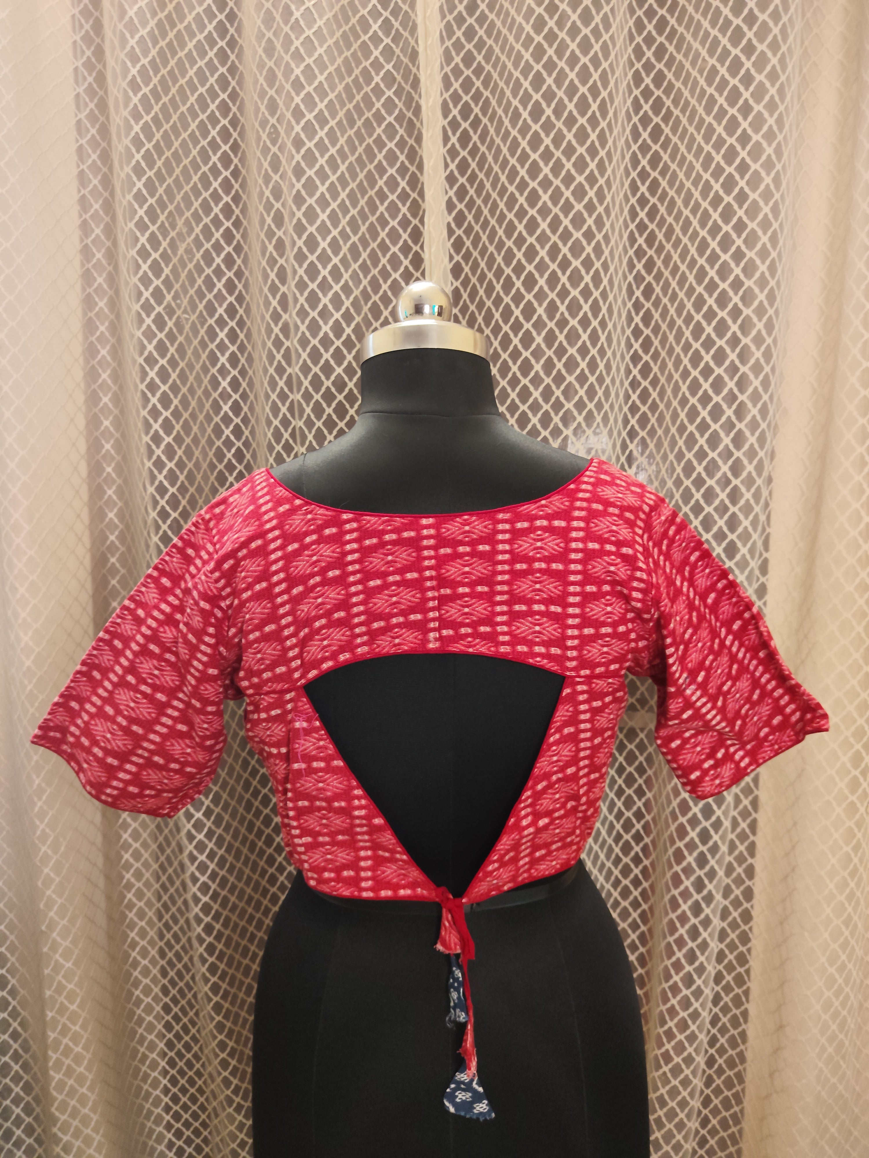 Red printed backless cotton blouse with sleeves