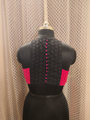 Pink black hakoba sleeveless blouse