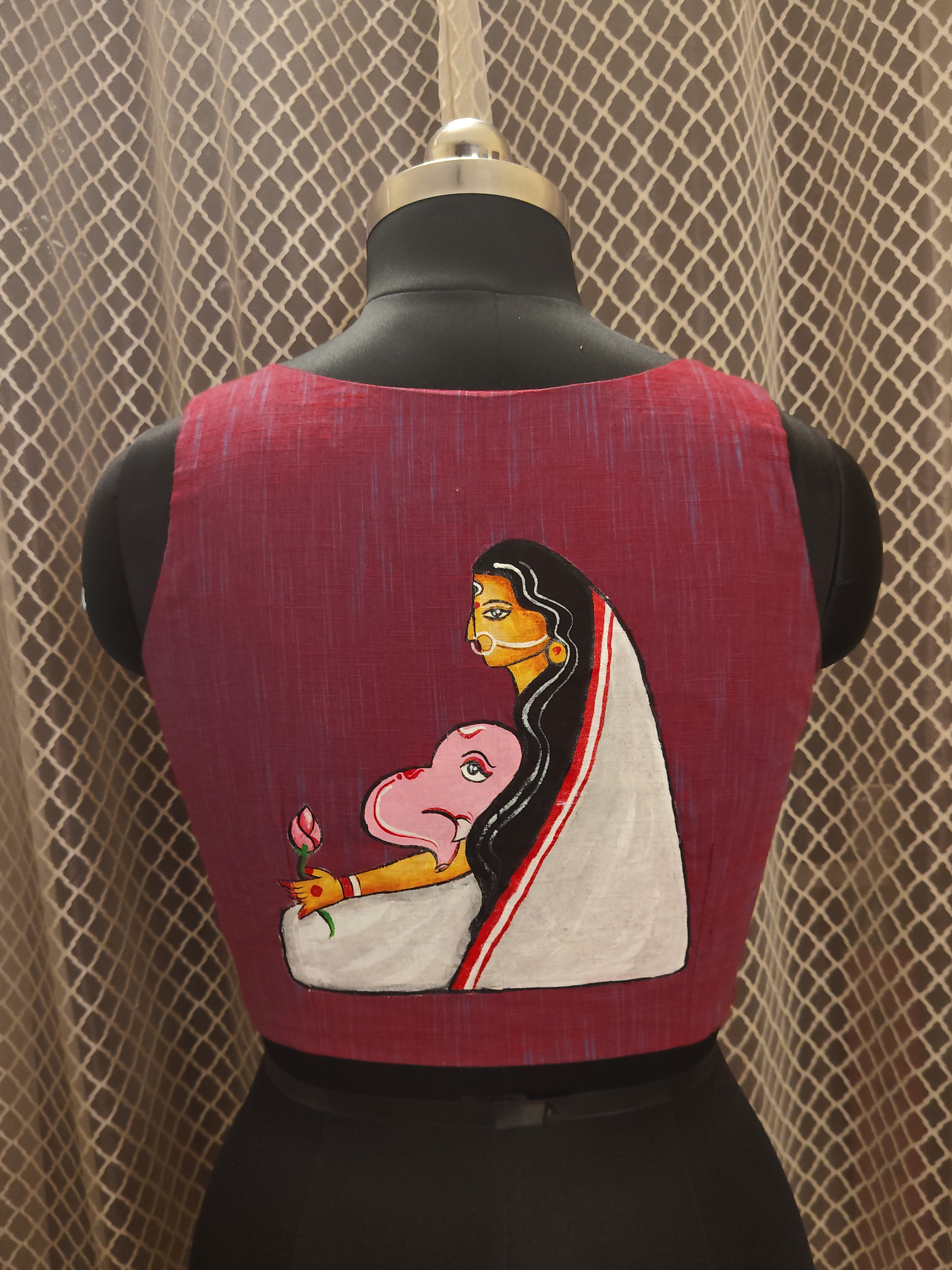 Sleeveless cotton blouse with hand painting at the back
