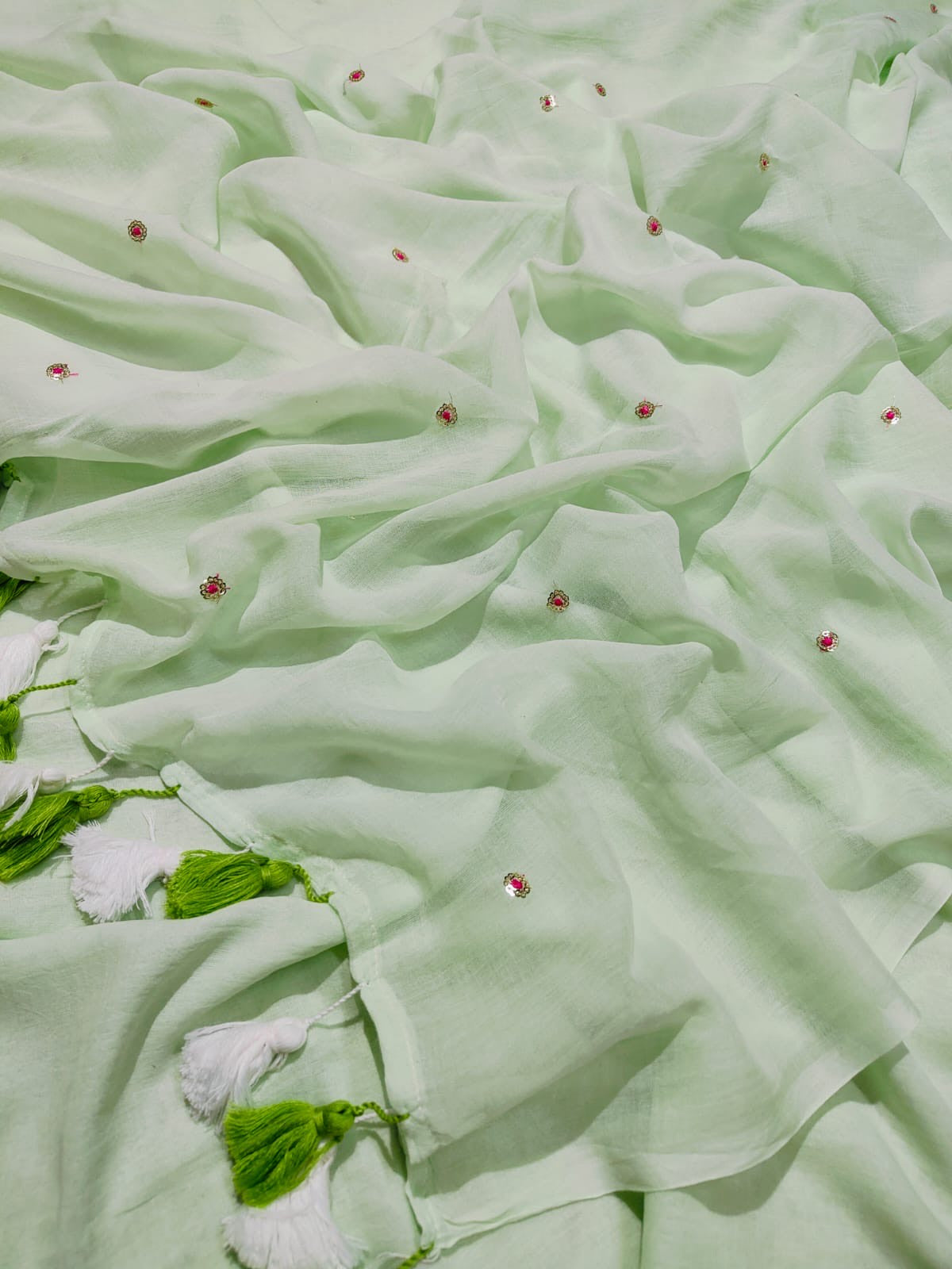 The hand crafted "Bindi" mul cotton saree