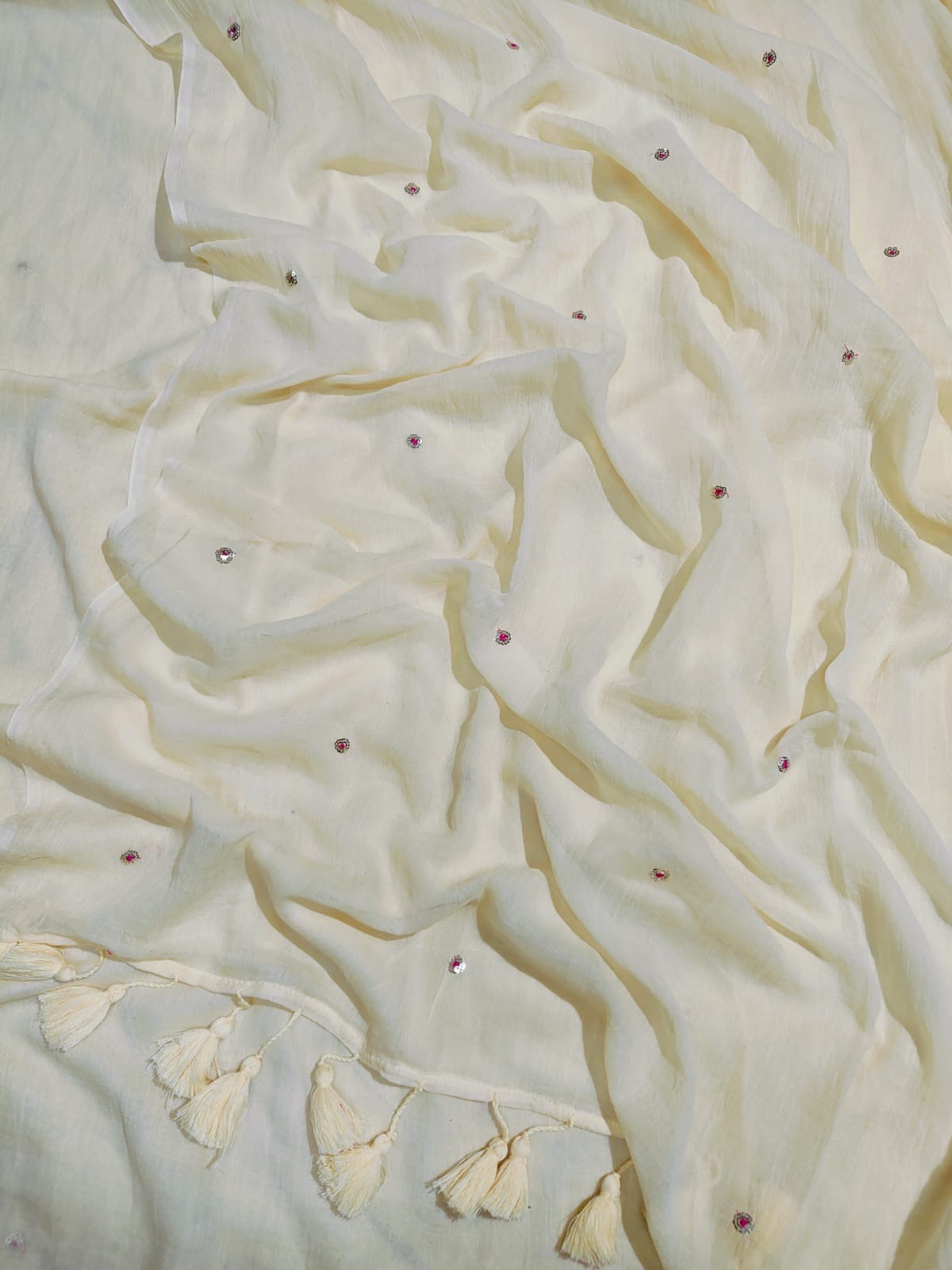 The hand crafted "Bindi" mul cotton saree