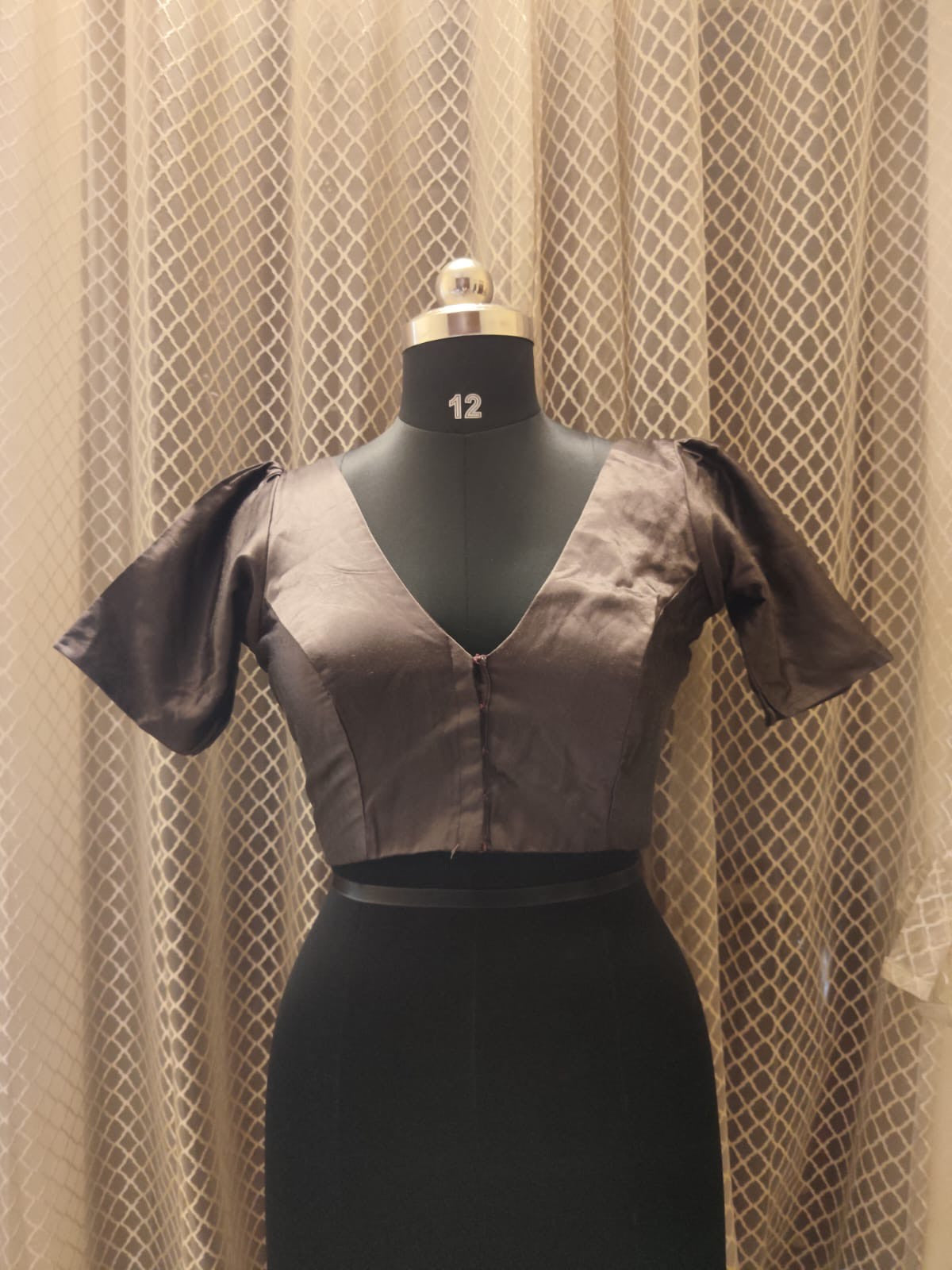 Solid colour modal puff sleeved blouse(on Sale)