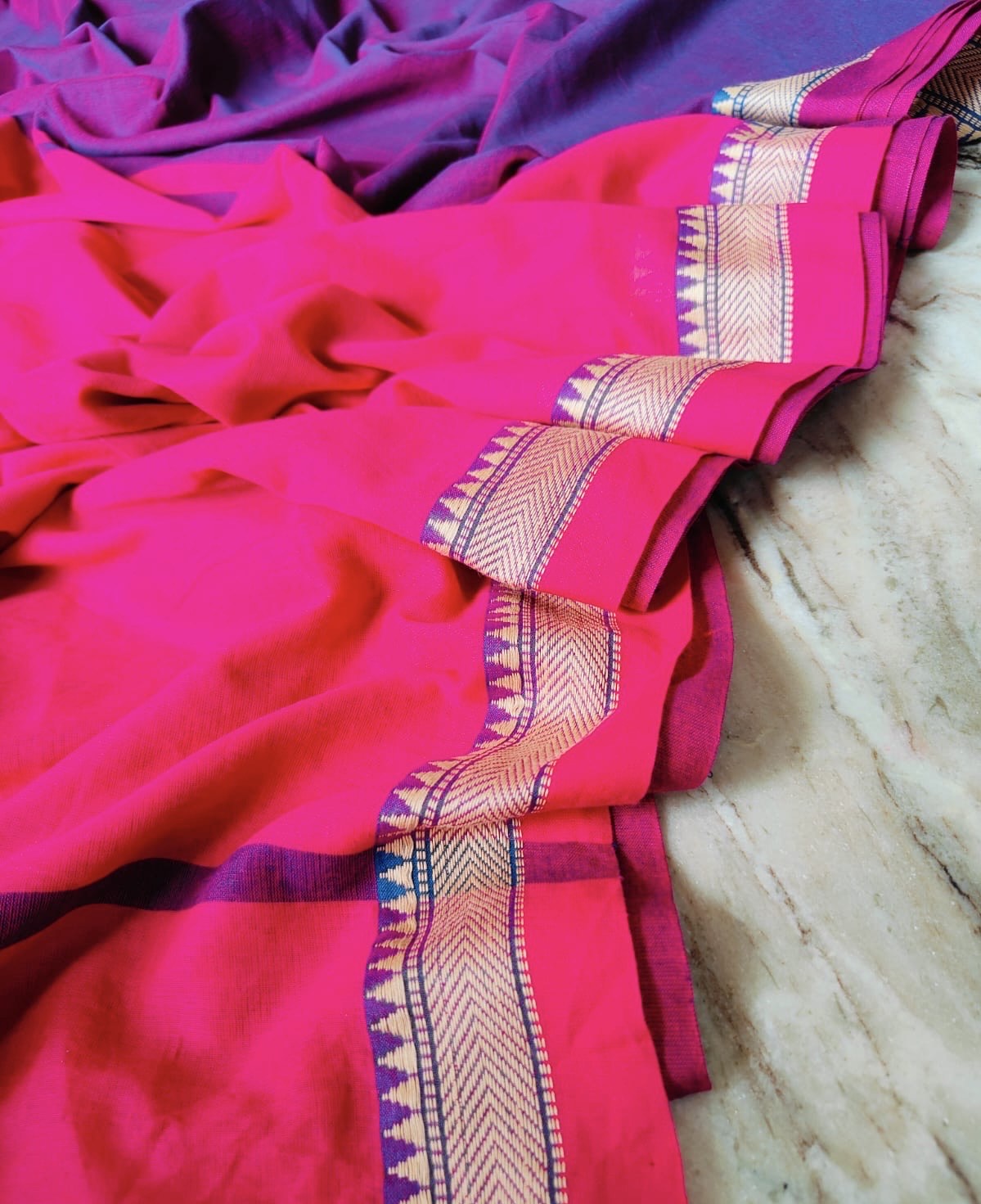 Pink cream temple bordered dual tone (blue pink) body Mercerised cotton saree (Hot pink pallu and bp)