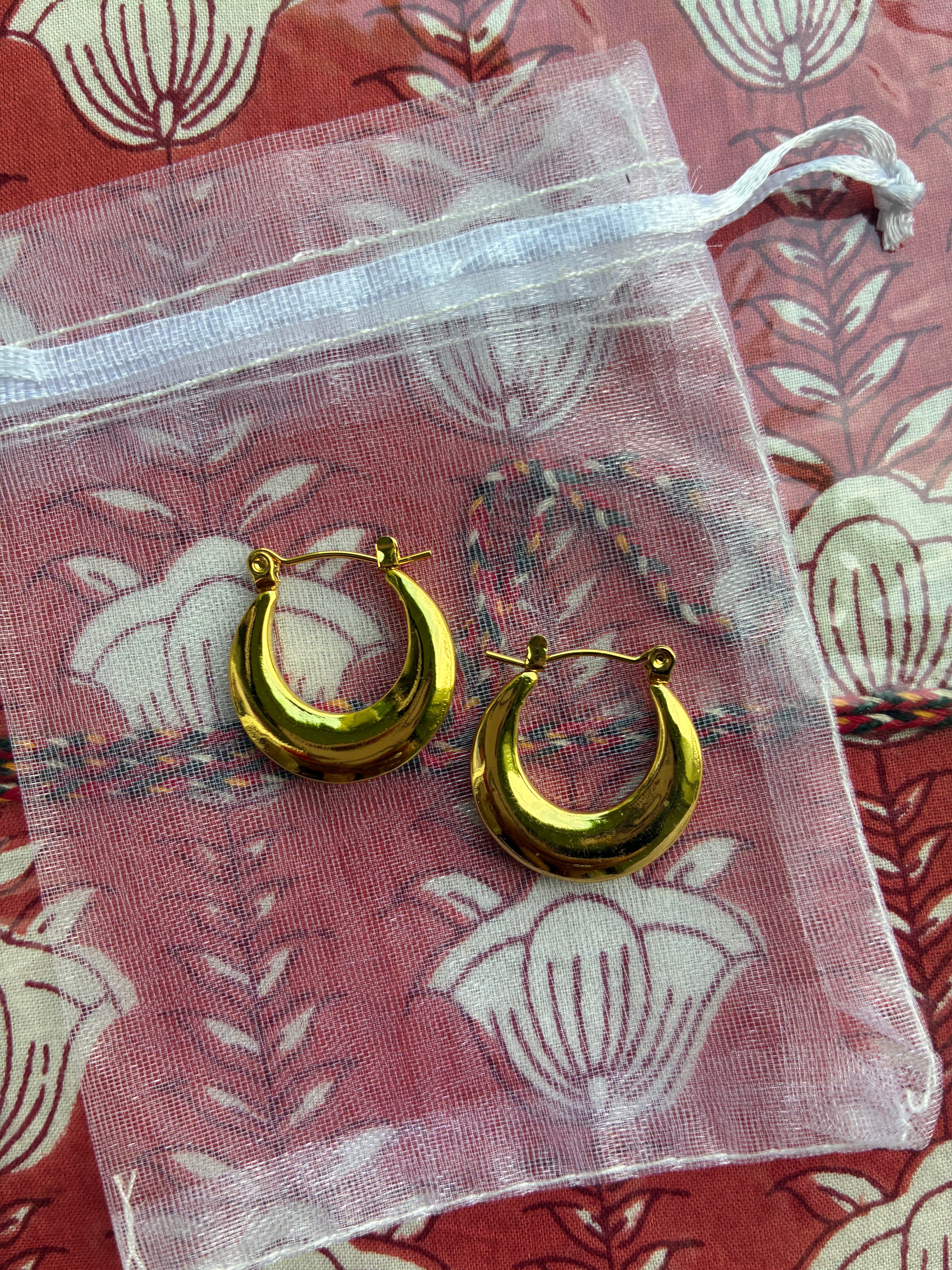 Rakhi Gift Hamper - Within 500 - Option 2
