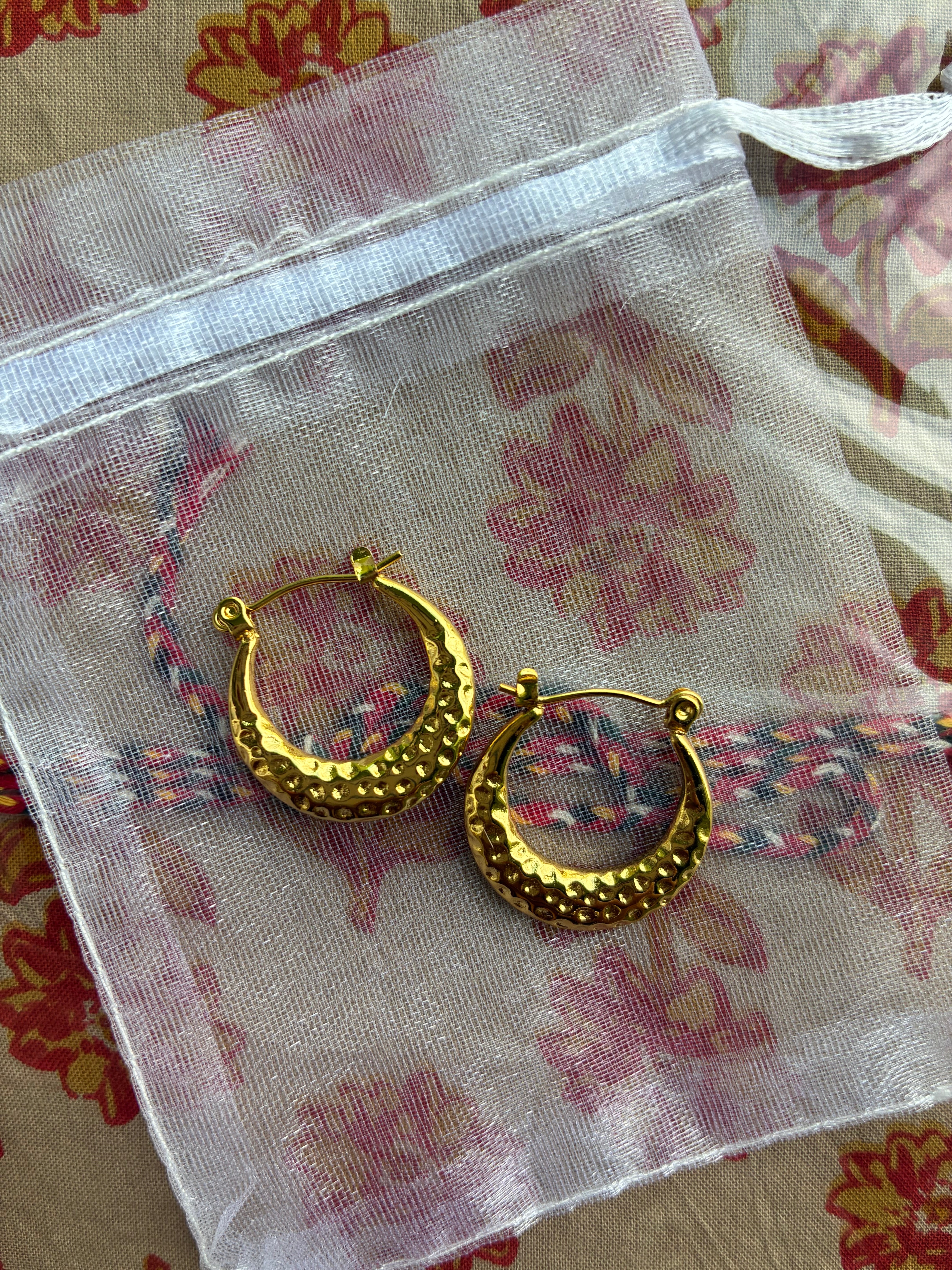 Rakhi Gift Hamper - Within 500 - Option 2