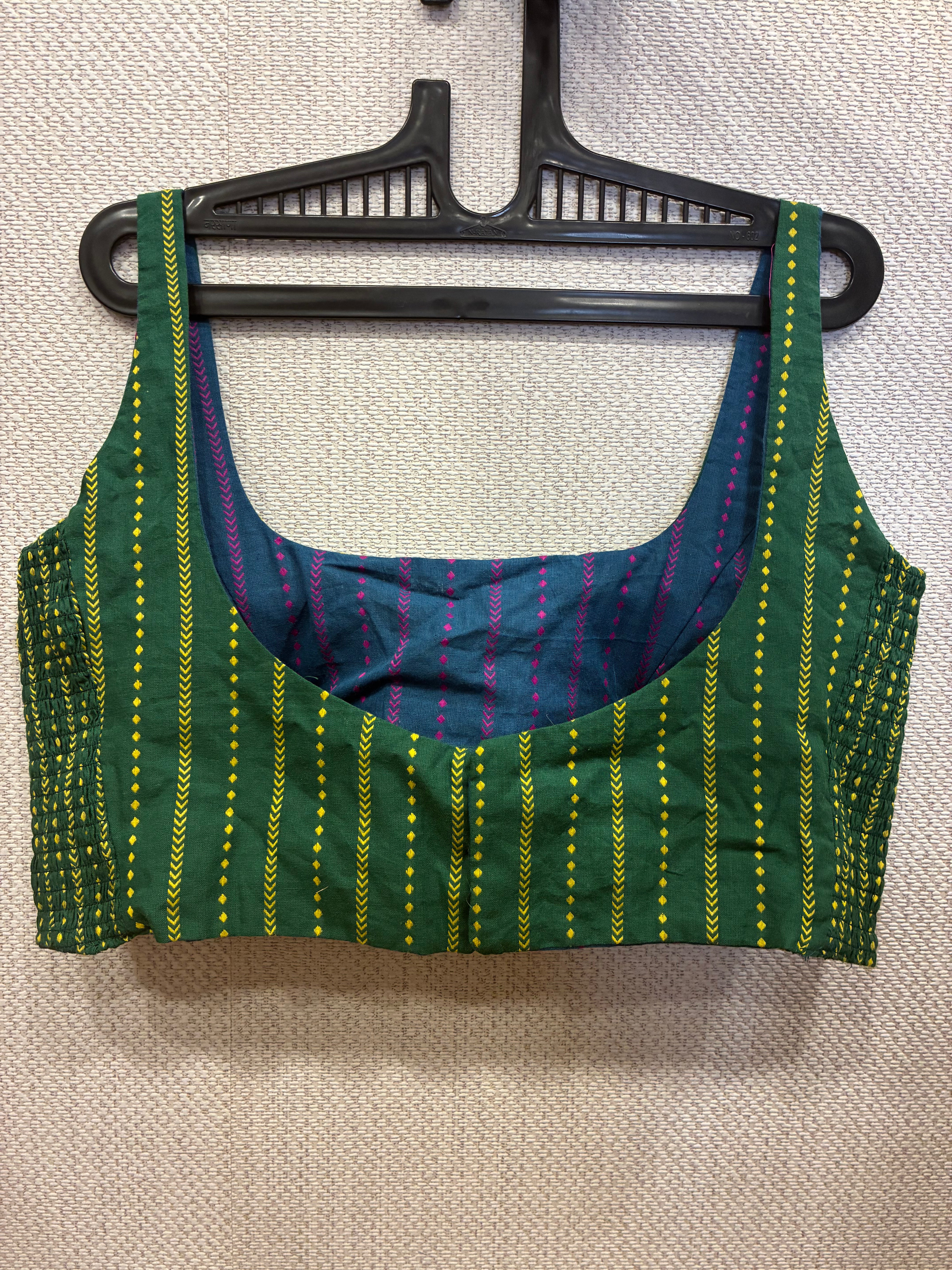 Blue-green Kuk-kuk blouses (both side wearable)